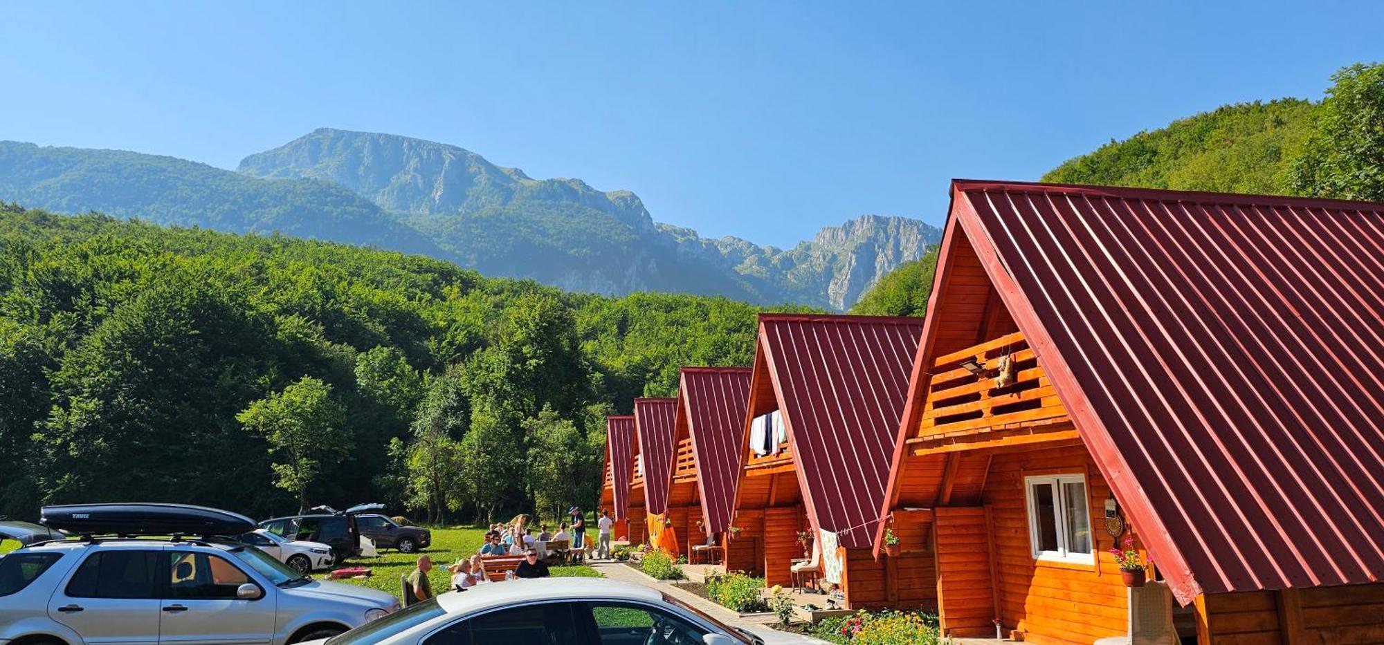 Ekoo Katun Jezerca Vuthaj Exterior foto