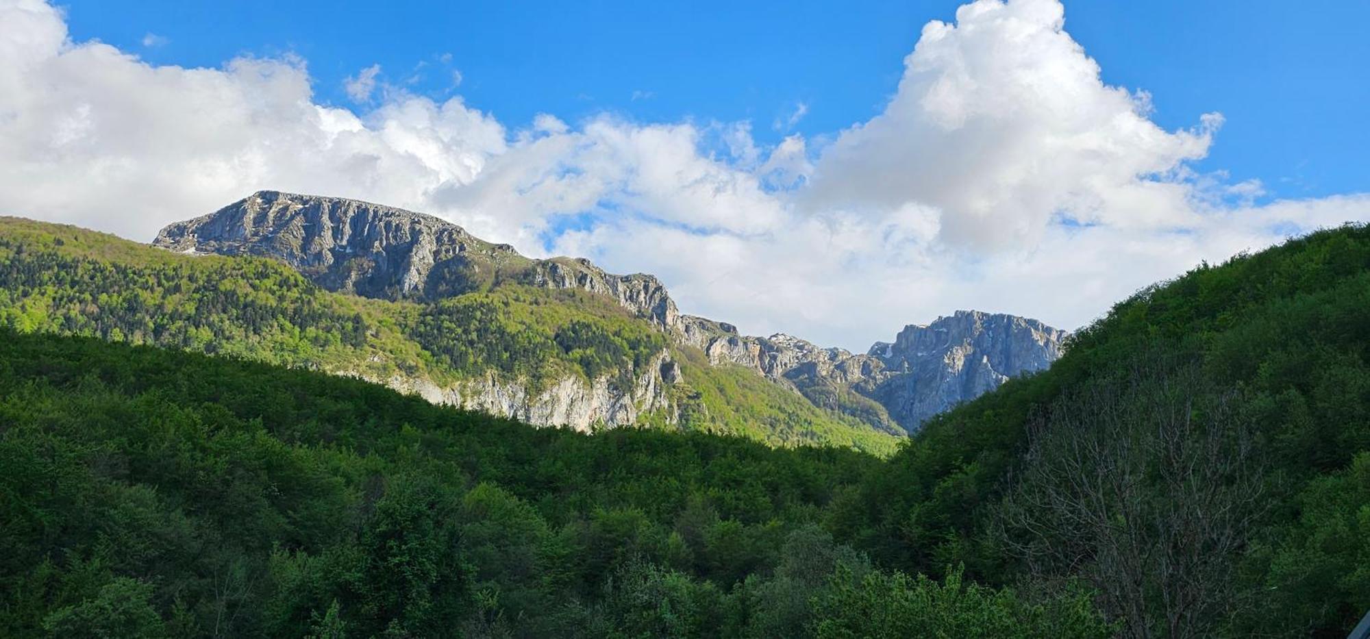 Ekoo Katun Jezerca Vuthaj Exterior foto